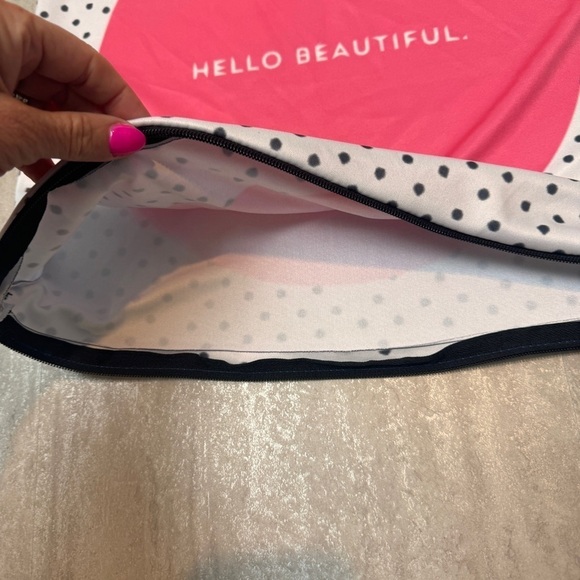 Hello Beautiful pillowcase - Picture 4 of 6